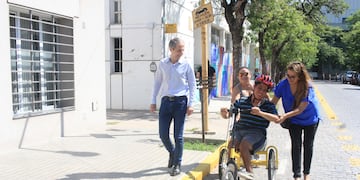 Entrega de bicicletas adaptadas