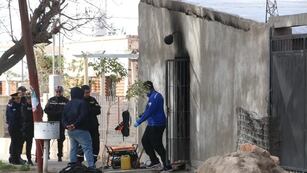 Atentado en Rawson. Un delivery entregó un paquete que luego le estalló en las manos de la mujer trans, quemándola al igual que a su novio.