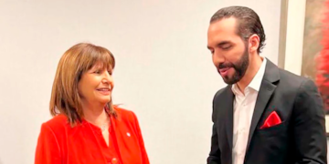 Patricia Bullrich junto a Nayib Bukele, en la cumbre de la CPAC. Foto: IProfesional