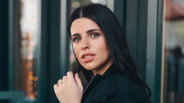 Valentina Cervantes impacta con su estilo sensual y elegante.