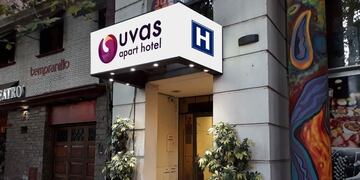 Acusó a un Uvas Hotel de Mendoza de no recibir pesos argentinos: hizo la reserva como extranjera y desató la polémica