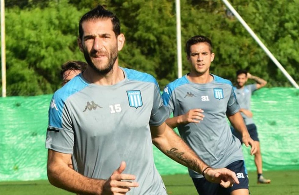 Racing informó que Ignacio Piatti será baja para el clásico por coronavirus