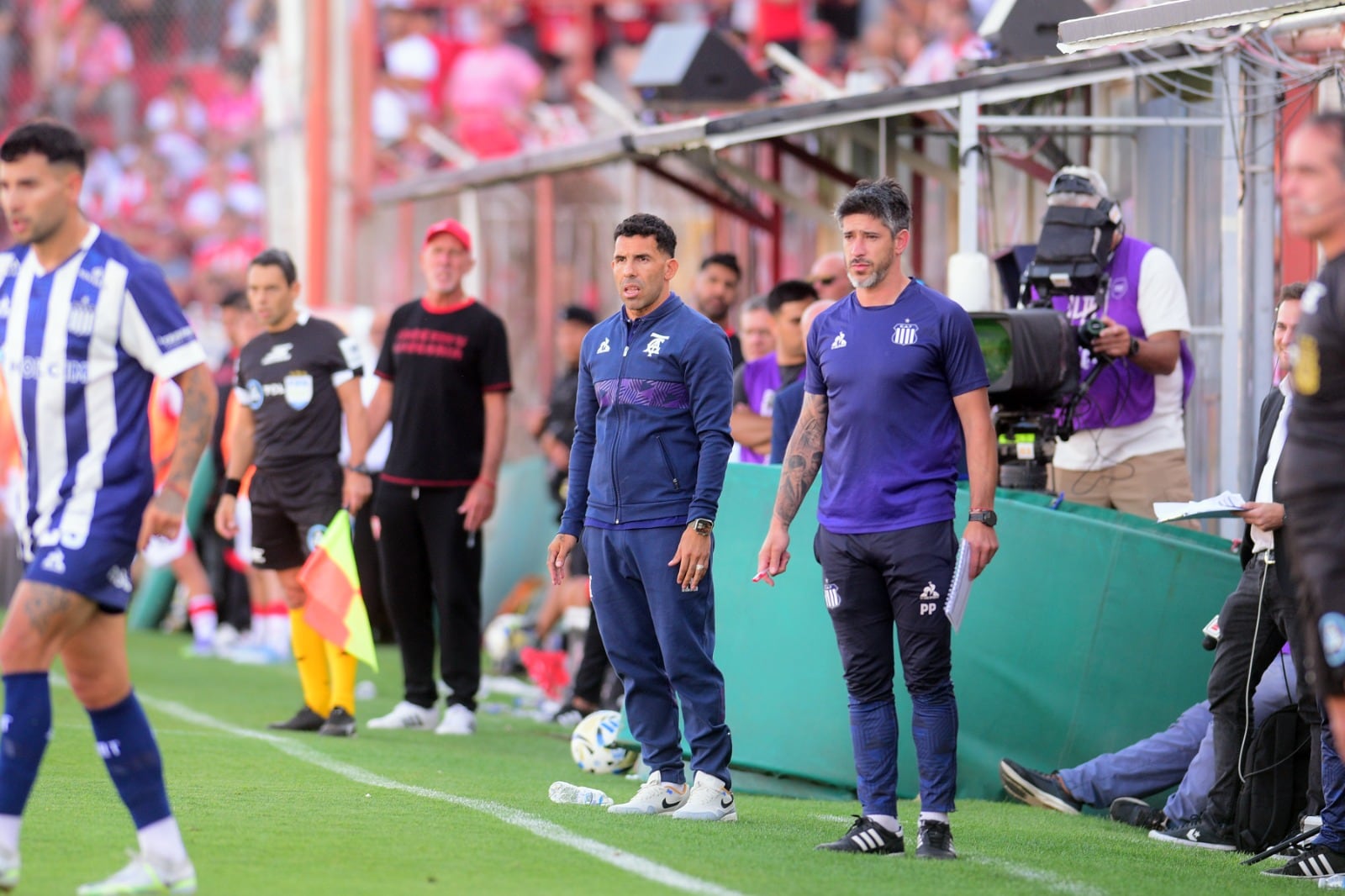 Instituto y Talleres se enfrentaron por la Liga Profesional. (José Gabriel Hernández / La Voz)