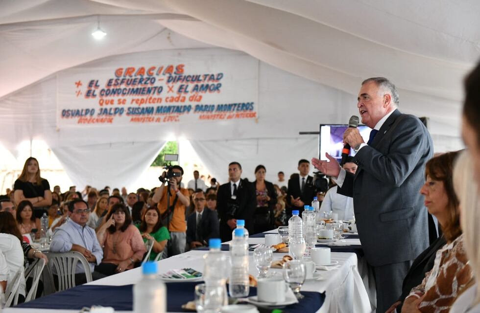 Jaldo lidera iniciativa interministerial para fortalecer la educación en la provincia