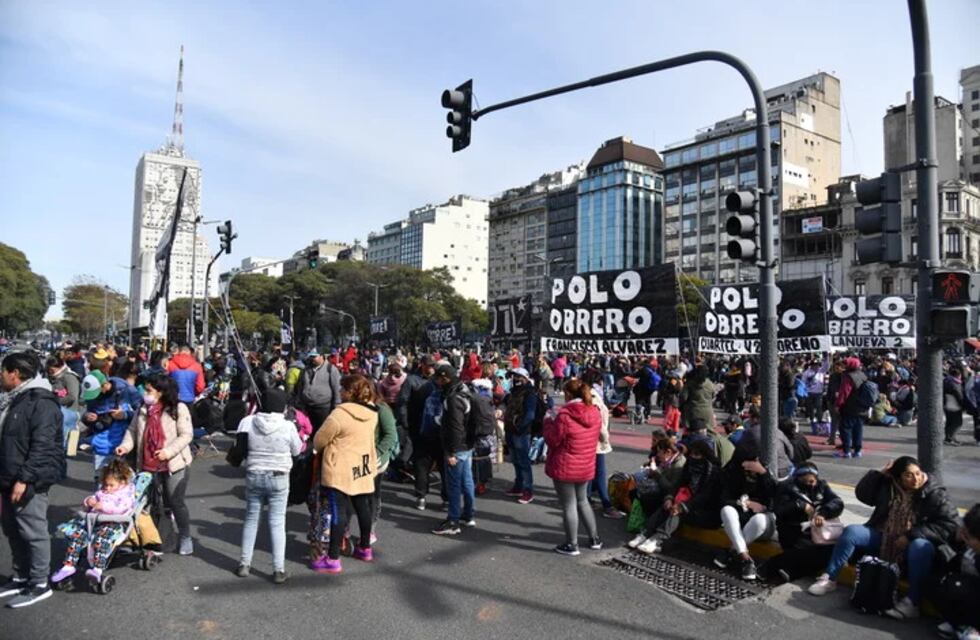 La Unidad Piquetera mantiene un acampe frente al Ministerio de Desarrollo Social