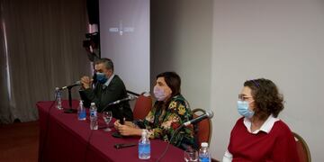 La ministra de Cultura, Mariana Juri; el ministro de Economía, Enrique Vaquié y miembros de la Mendoza Film Commission, lanzaron los concursos para realizadores locales. Gentileza Gobierno de Mendoza