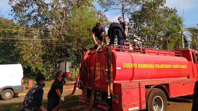 20 bomberos estaban afectados a la tarea.