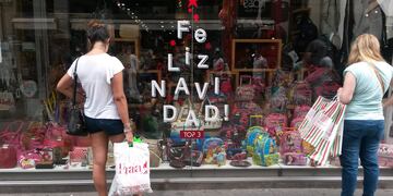 Tres de cada cuatro comercios vendieron igual o más que en la Navidad 2019