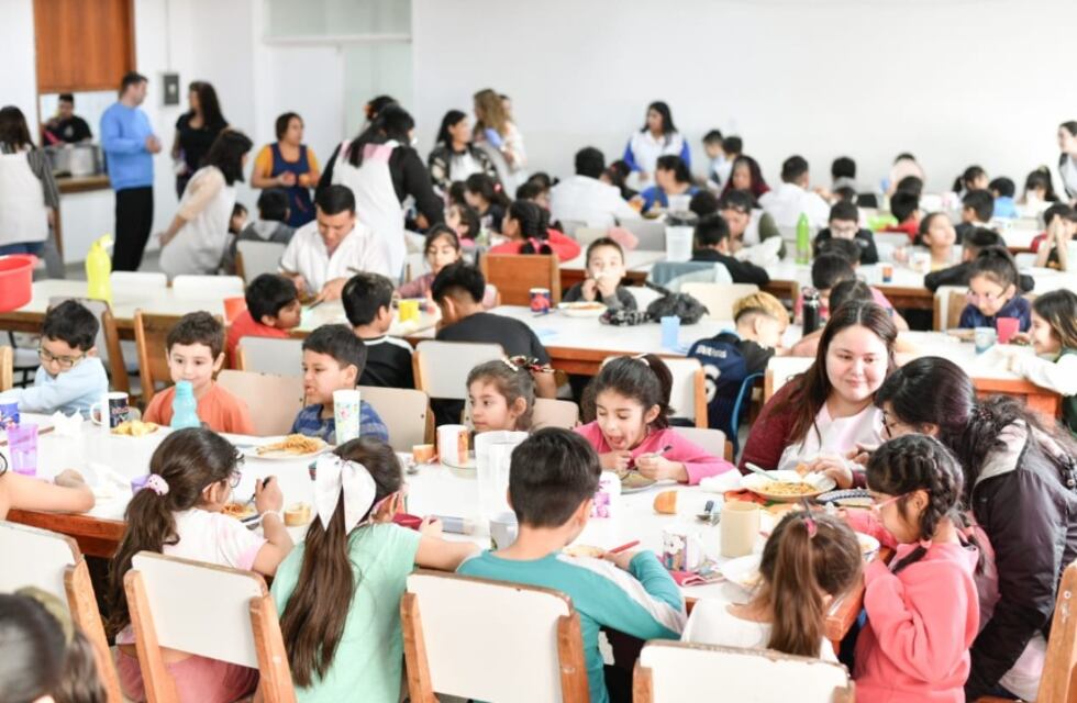 El Gobierno de la Provincia ha lanzado un programa de apoyo nutricional para los estudiantes