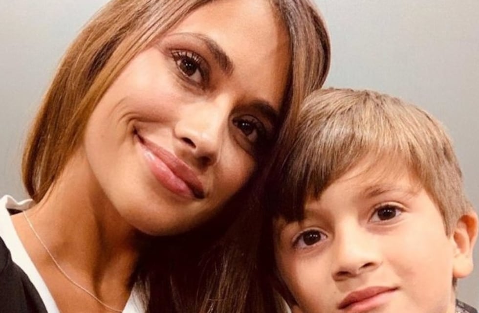 Con el “bebé”: Antonela Roccuzzo y su hijo Thiago se sacaron selfie fachera