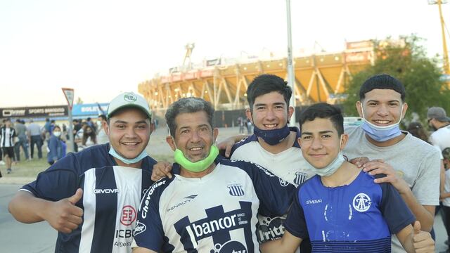 Los cara e'cancha de Talleres en el partido ante Atlético Tucumán, en el regreso de los hinchas albiazules al Kempes. (Foto: Javier Ferreyra)