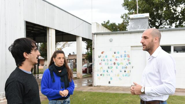Instalaron un calefón solar en la pileta municipal de la granja El Ceibo