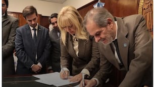 Tiene como objetivo el acuerdo firmado entre la UNT y el municipio capitalino