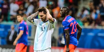 La Selección Argentina perdió 2-0 en su último cruce con Colombia.