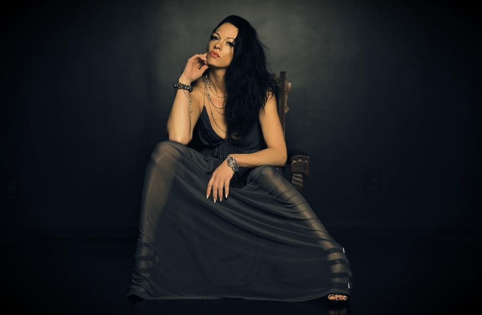 “Alerta Roja”: quién es Melissa Kennemore, la actriz que integra el Bali SWAT