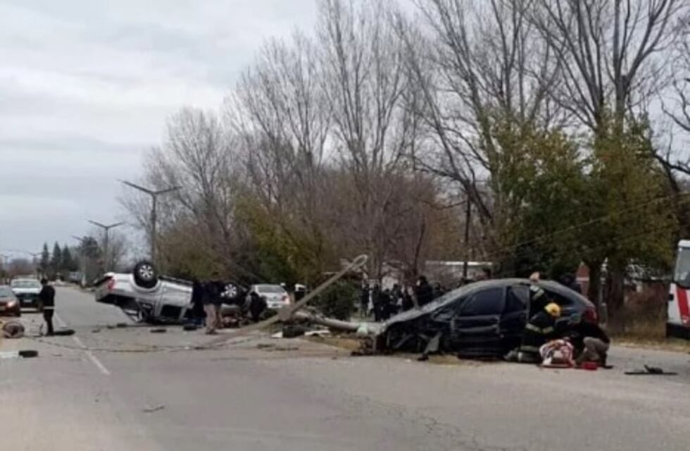 Violento accidente en el ingreso de Santa Rosa del Conlara
