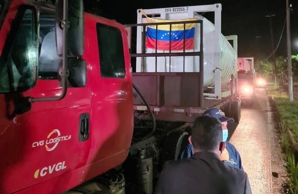 Llegan a la ciudad brasileña de Manaos los camiones con oxígeno donados por Venezuela