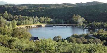 Accidente por picadas en el dique de La Falda. (Municipalidad de La Falda)