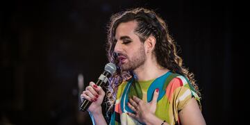 La cantora disidente es finalista en el Pre-Cosquín 2022.