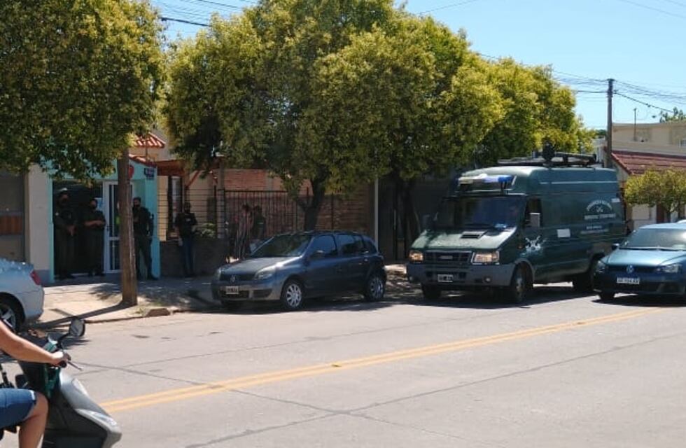 Incautaron unos 2.000 pares de calzado “trucho” por $ 5.626.200