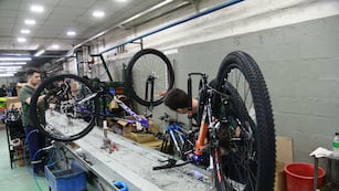 Cómo es la historia de la fábrica de bicicletas Tomaselli. (Ramiro Pereyra / La Voz)