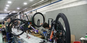 Cómo es la historia de la fábrica de bicicletas Tomaselli. (Ramiro Pereyra / La Voz)