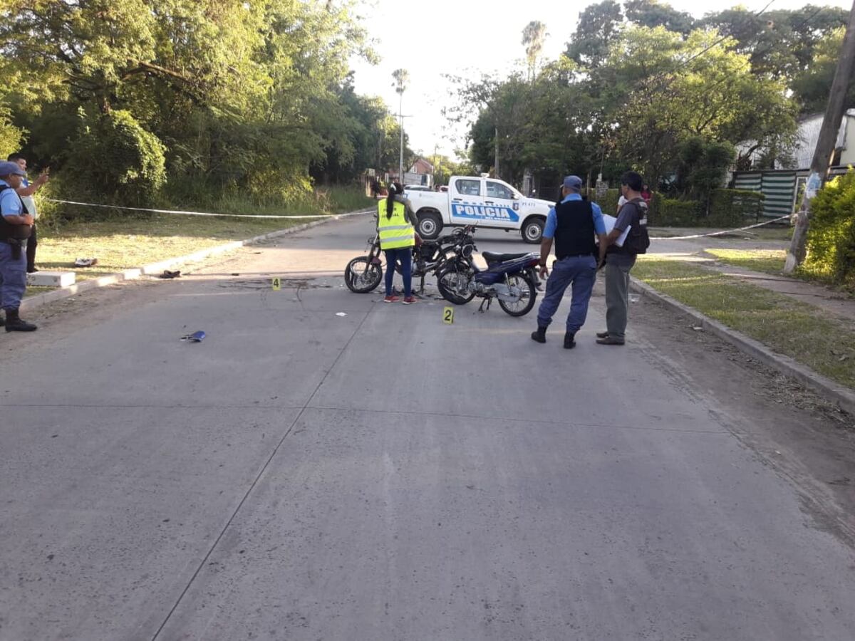 Chocó a otra moto cuando huía de un asalto.