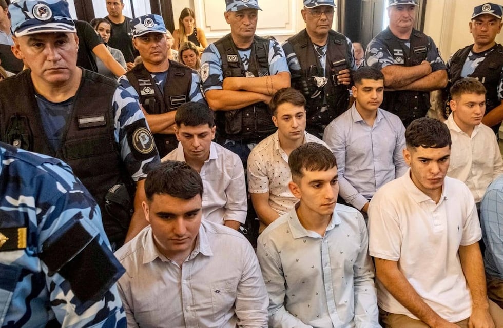 Qué es de la vida de los ocho rugbiers que mataron a Fernando Báez Sosa: por qué todavía no los trasladaron a un penal