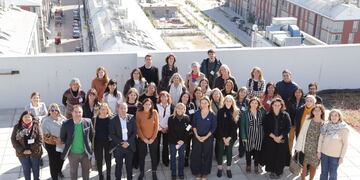 Carlos Paz disertó en Buenos Aires sobre el programa Cerca Tuyo