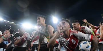 River venció 2-1 a Estudiantes y se coronó campeón de la Supercopa Argentina en el estadio Mario Alberto Kempes.