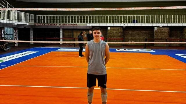 Juan Cruz López voley Deportivo y Cultural Arroyito