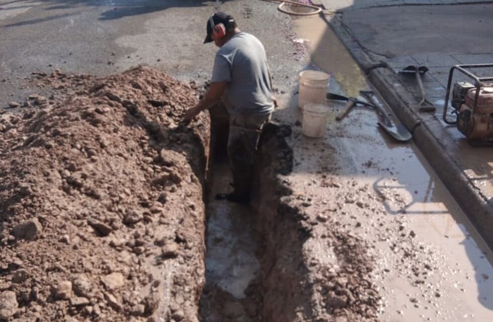 Obras Sanitarias de Tres Arroyos trabajó en distintos puntos de la ciudad