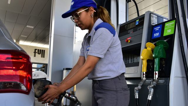 El precio del combustible no se tomó feriado y aumentó este Día del Trabajador en Córdoba.