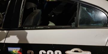 Montecarlo: jovenes detenidos por dañar un patrullero e intentar agredir a policías.