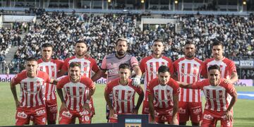 INSTITUTO DE CORDOBA  VS GIMNASIA DE LA PLATA (FOTO FEDERICO LOPEZ CLARO).