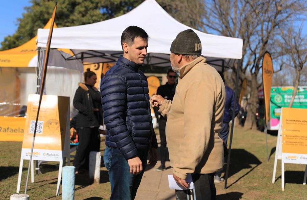 Viotti acompañó “La Muni en tu barrio” en la Plaza 1º de Mayo