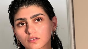 Mia Khalifa posó sin corpiño y casi muestra demás en una producción de fotos mega hot