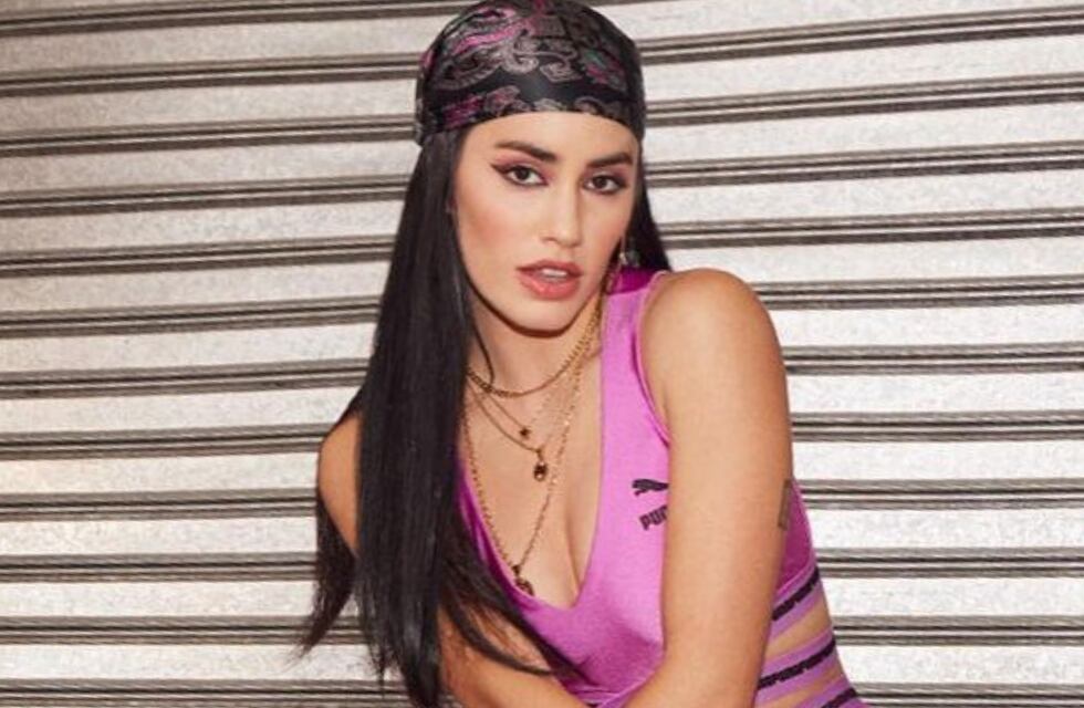 Las fotos más llamativas de Lali Espósito en Qatar: microbikini y cena gourmet