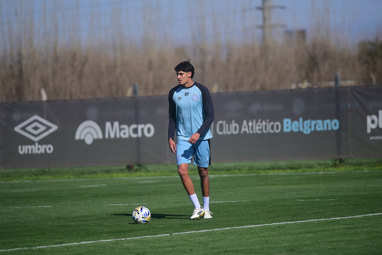 Entrenamiento de Belgrano en el Predio de Villa Esquiú
Foto: Pedro Castillo / La Voz