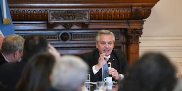 Alberto Fernández se hizo presente en la reunión de gabinete junto al resto de los ministros.