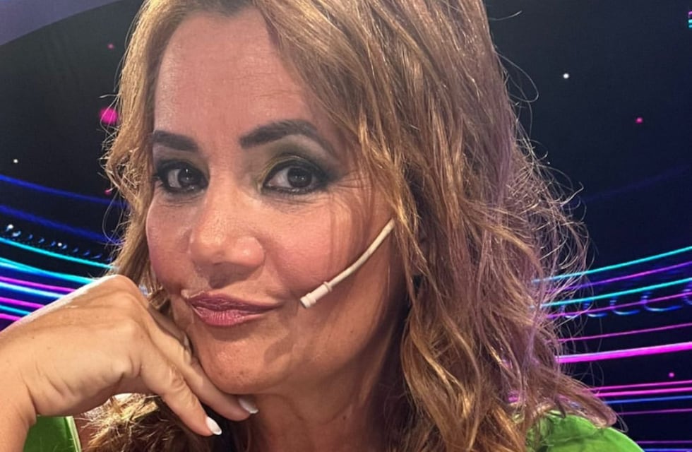 Nancy Pazos se adelantó a la primavera y se robó todas las miradas con un vestido floral y mega escote