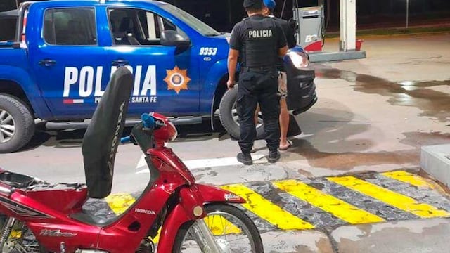 Insólito situación en Recreo: el ladrón fue a cargar combustible y lo atendió su víctima.