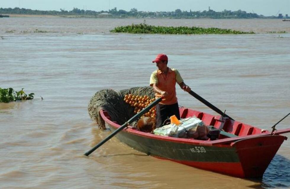 Por la bajante del Paraná, la provincia aplica una veda total de pesca deportiva y comercial