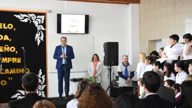 Acto por el centenario de la Escuela Colón de Rafaela