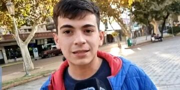 Santiago Barroso es el periodista de 23 años que denunció a un colectivero por abuso sexual y decidió revelar su identidad ante los medios sanjuaninos.