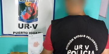 Incautan marihuana en una motocicleta abandonada en Puerto Iguazú.