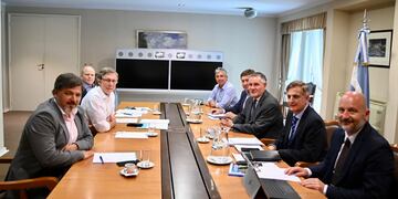 La reunión que mantuvieron desde el Gobierno para mitigar el impacto impositivo en una damnificada industria agraria.