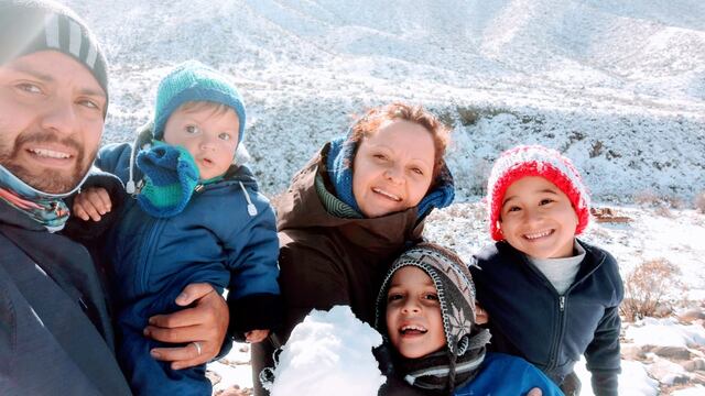 Manuela y Marcos son de Mendoza y esperaron por años poder adoptar un hijo.