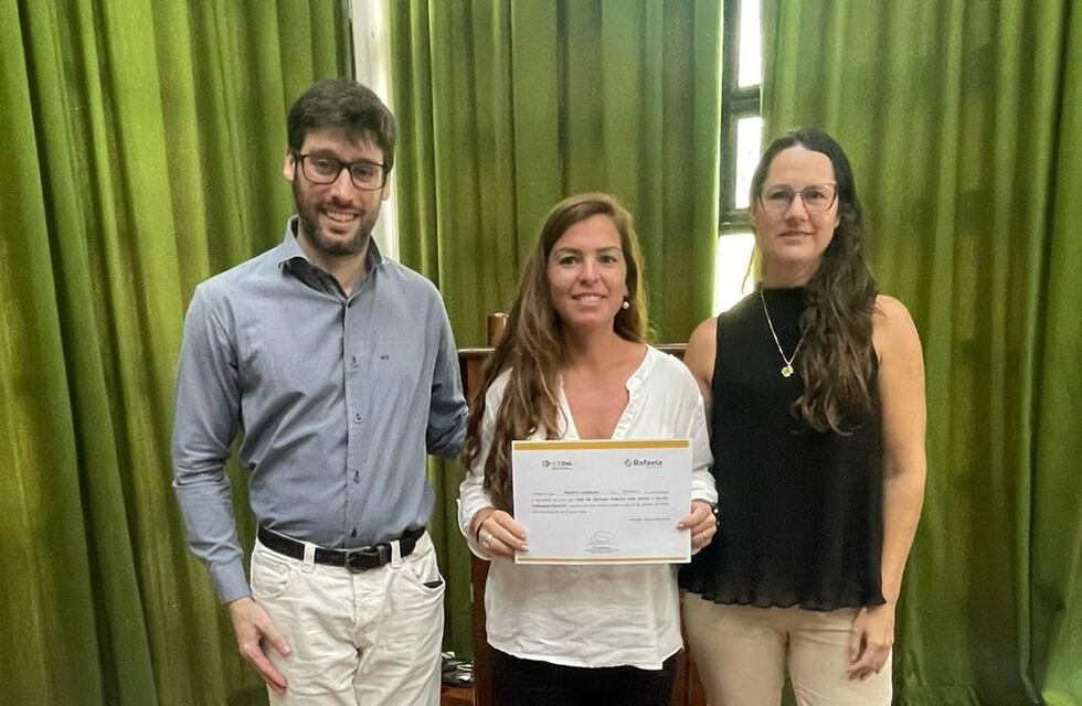 El gobierno Municipal reconoció a 42 agentes por su formación en diferentes normativas