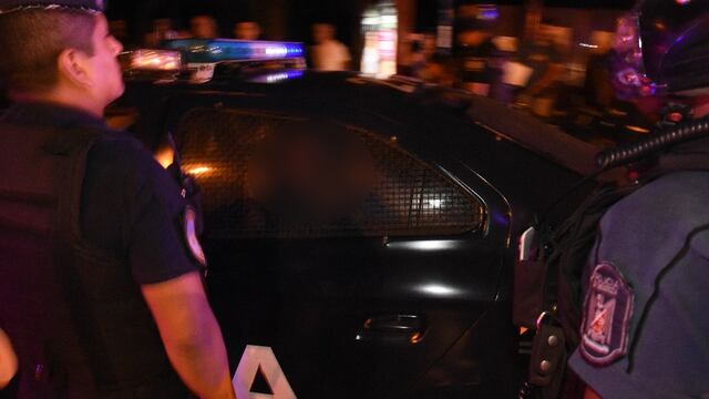 Los asaltantes se llevaron el Renault Laguna y dejaron al conductor de 28 años parado en la calle. Imagen ilustrativa.